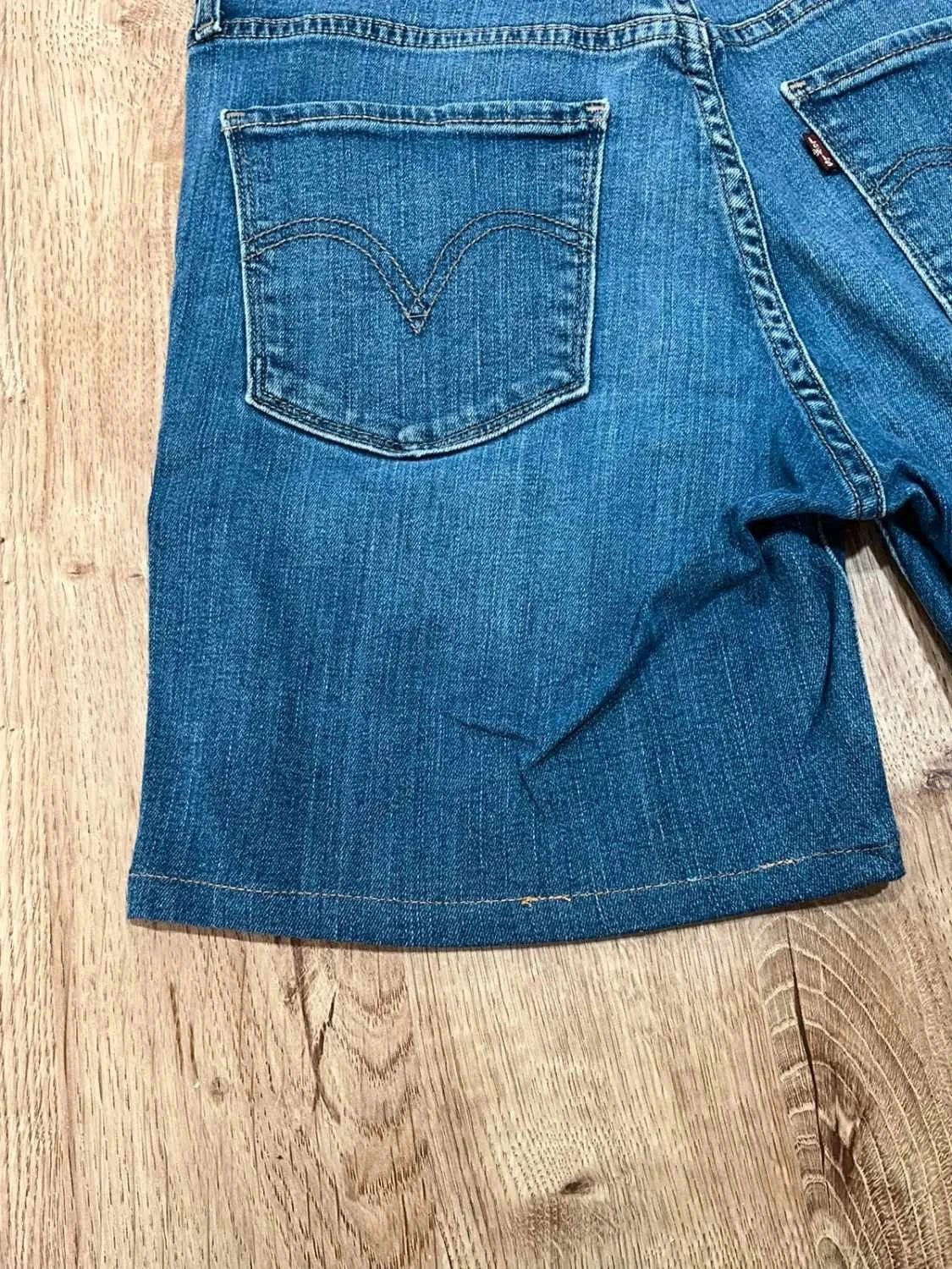 Short Levi's 6 - W28 femme 98% Coton Bleu délavé Slv004 – photo 7